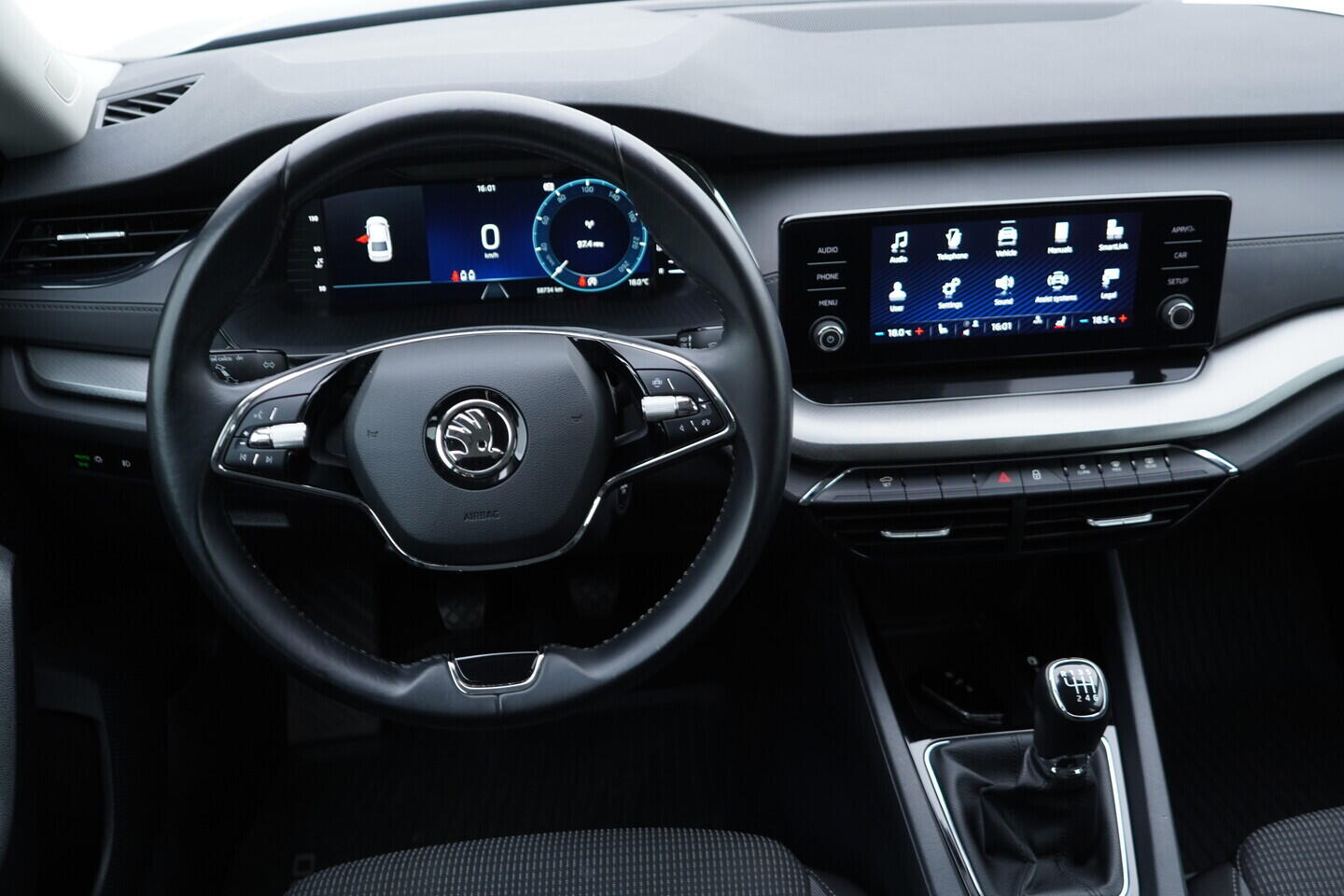 OV190V10904_27.webp_OCTAVIA  1.5 TSI 110 kW manuál