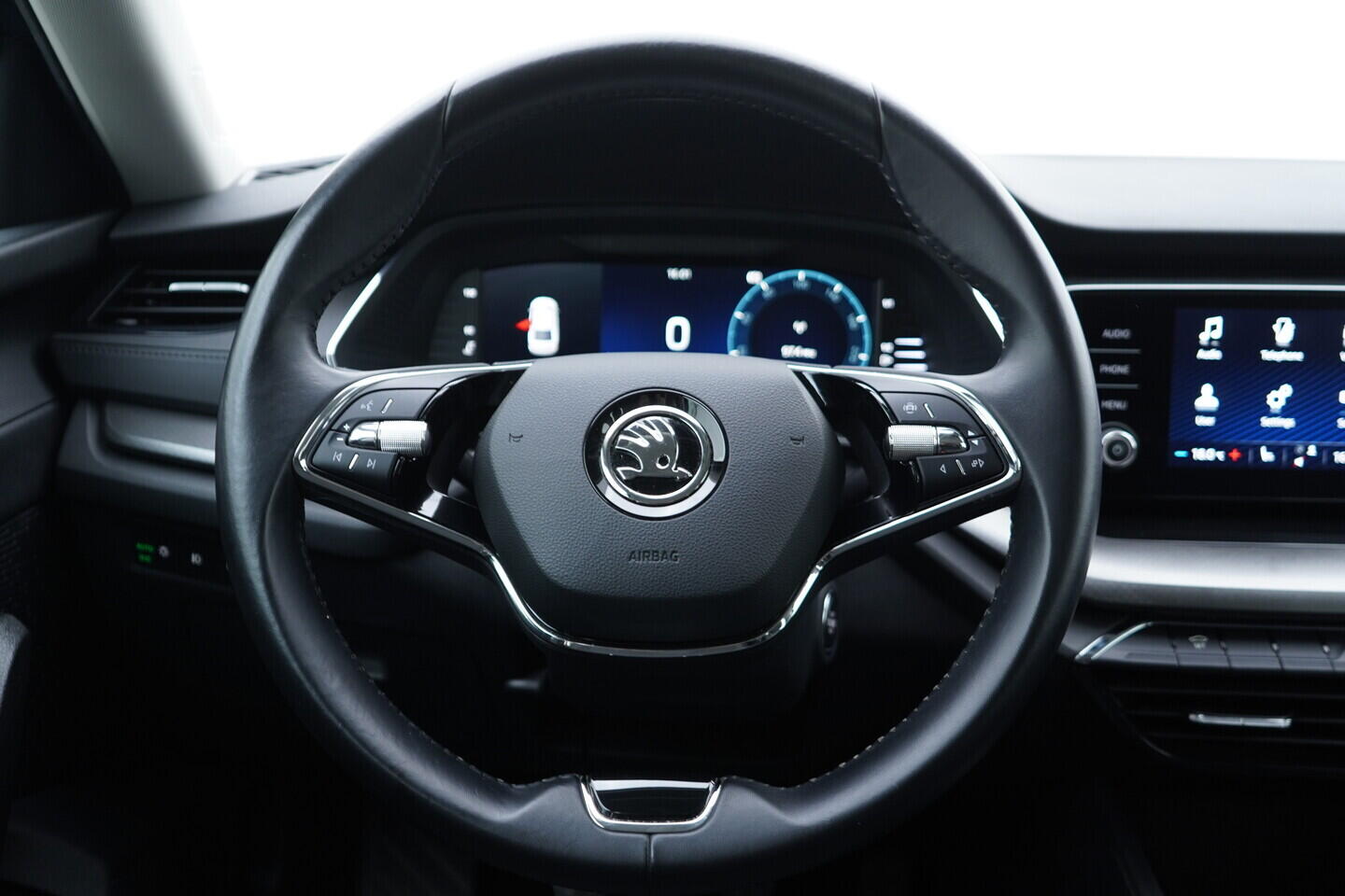 OV190V10904_28.webp_OCTAVIA  1.5 TSI 110 kW manuál