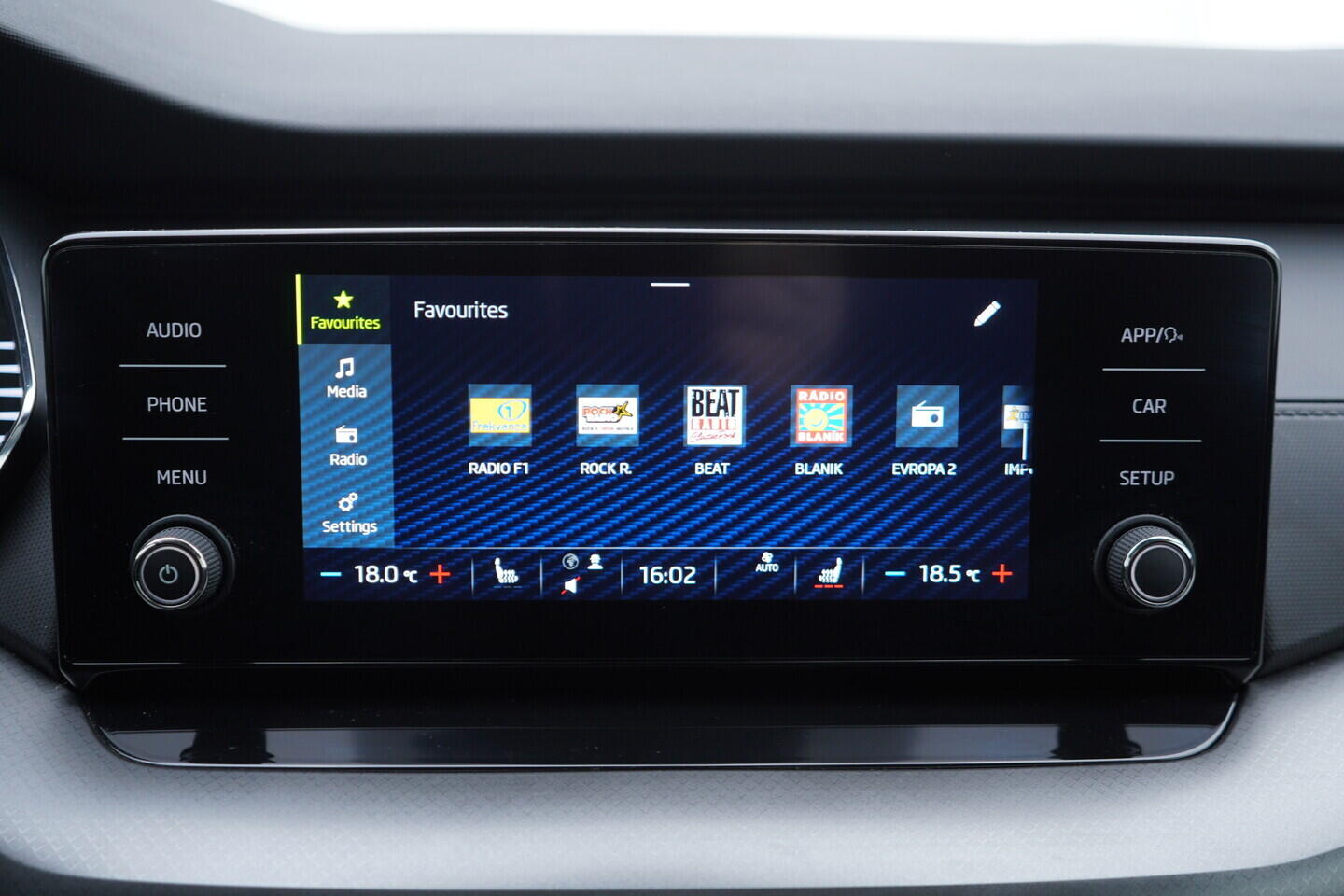 OV190V10904_30.webp_OCTAVIA  1.5 TSI 110 kW manuál