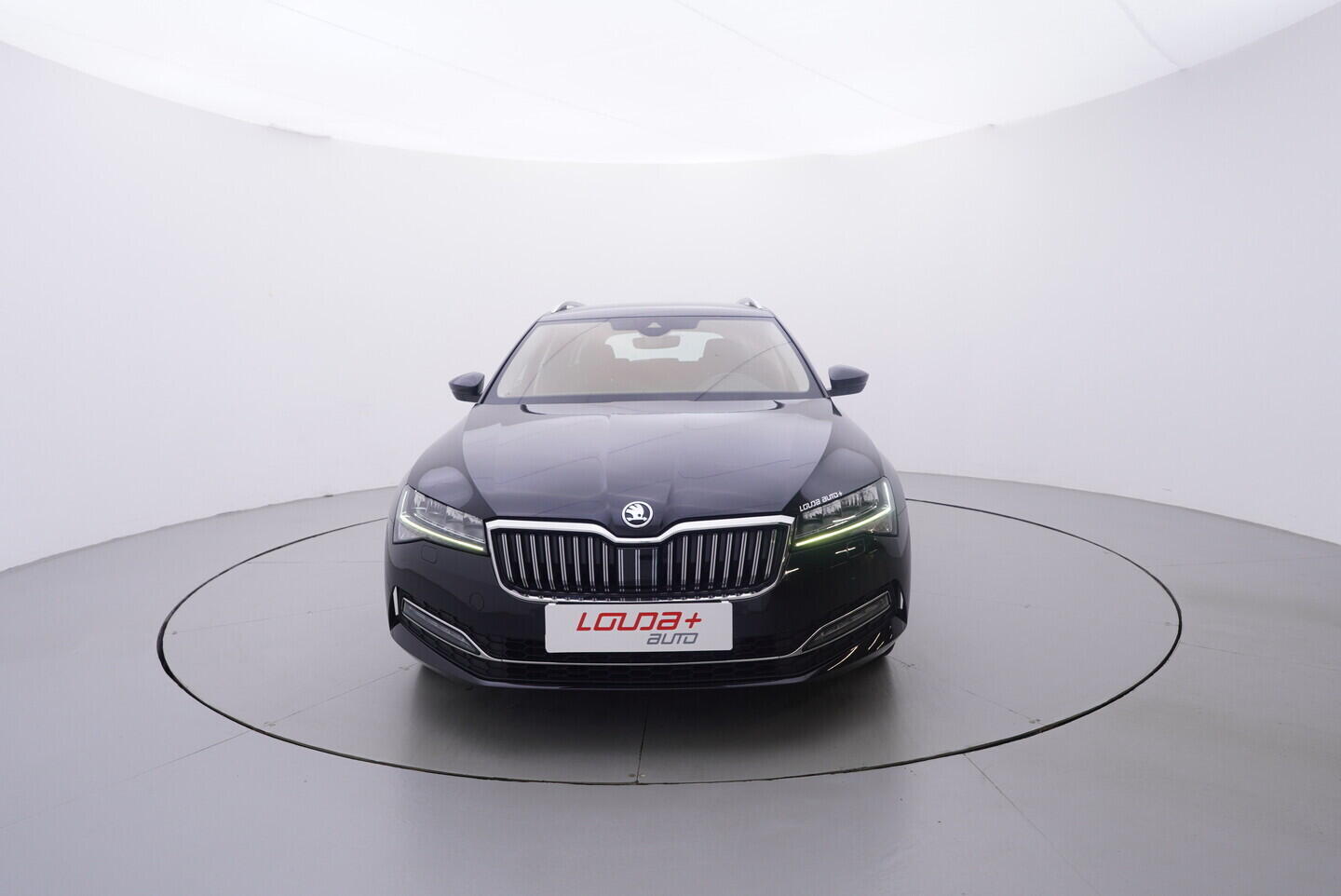 OV190V10906_13.webp_SUPERB Style 2.0 TDI 147 kW automat, DPH