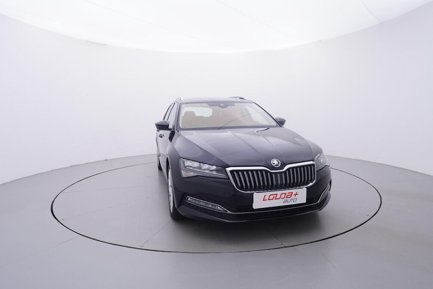 OV190V10906_17.webp_SUPERB Style 2.0 TDI 147 kW automat, DPH