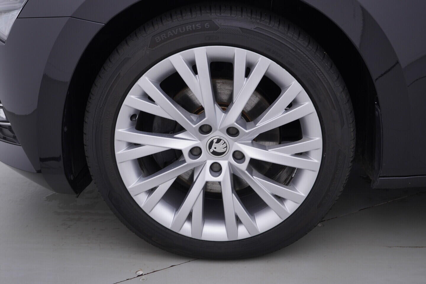 OV190V10906_44.webp_SUPERB Style 2.0 TDI 147 kW automat, DPH