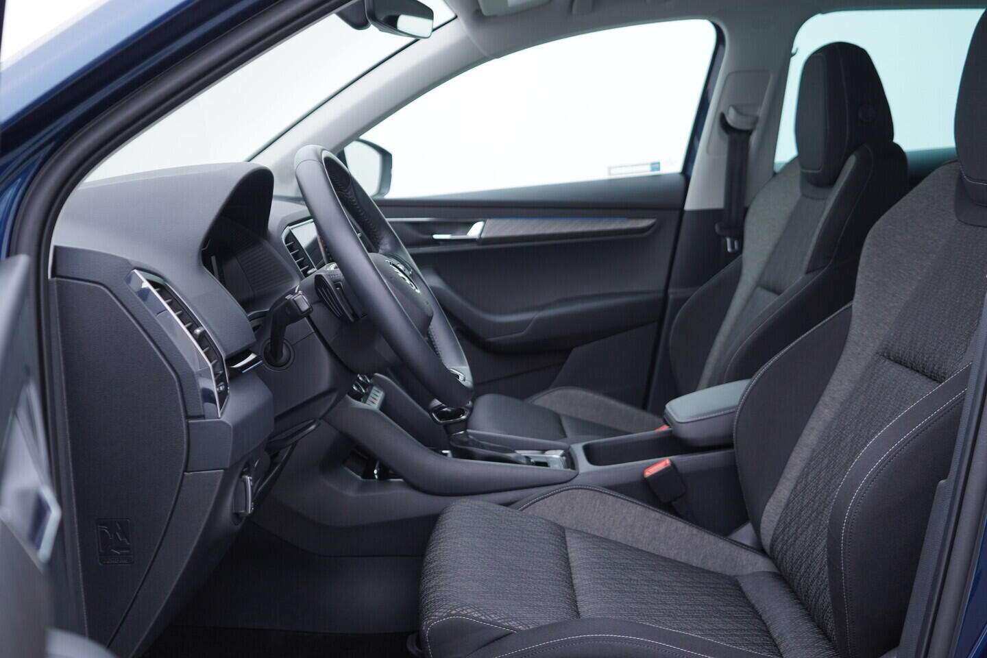 OV190V10908_23.webp_KAROQ Style 2.0 TDI 110 kW automat, DPH