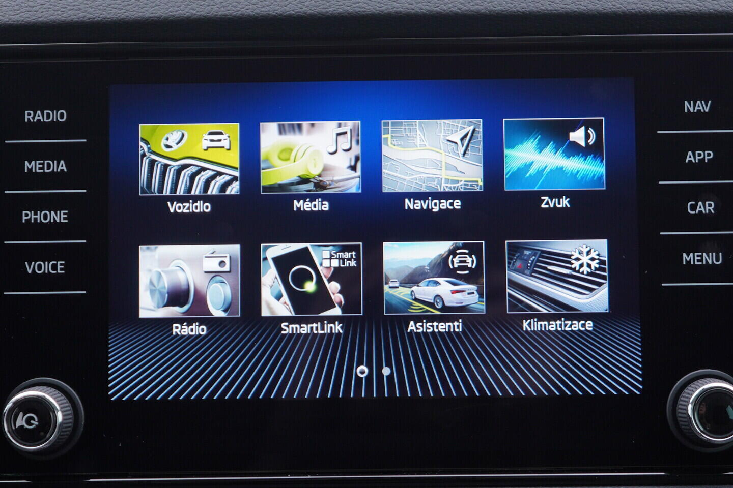 OV190V10908_28.webp_KAROQ Style 2.0 TDI 110 kW automat, DPH