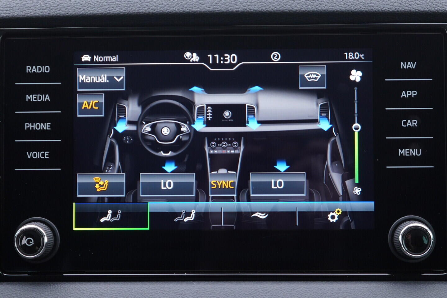 OV190V10908_31.webp_KAROQ Style 2.0 TDI 110 kW automat, DPH