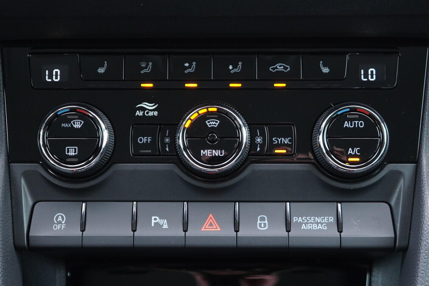 OV190V10908_33.webp_KAROQ Style 2.0 TDI 110 kW automat, DPH