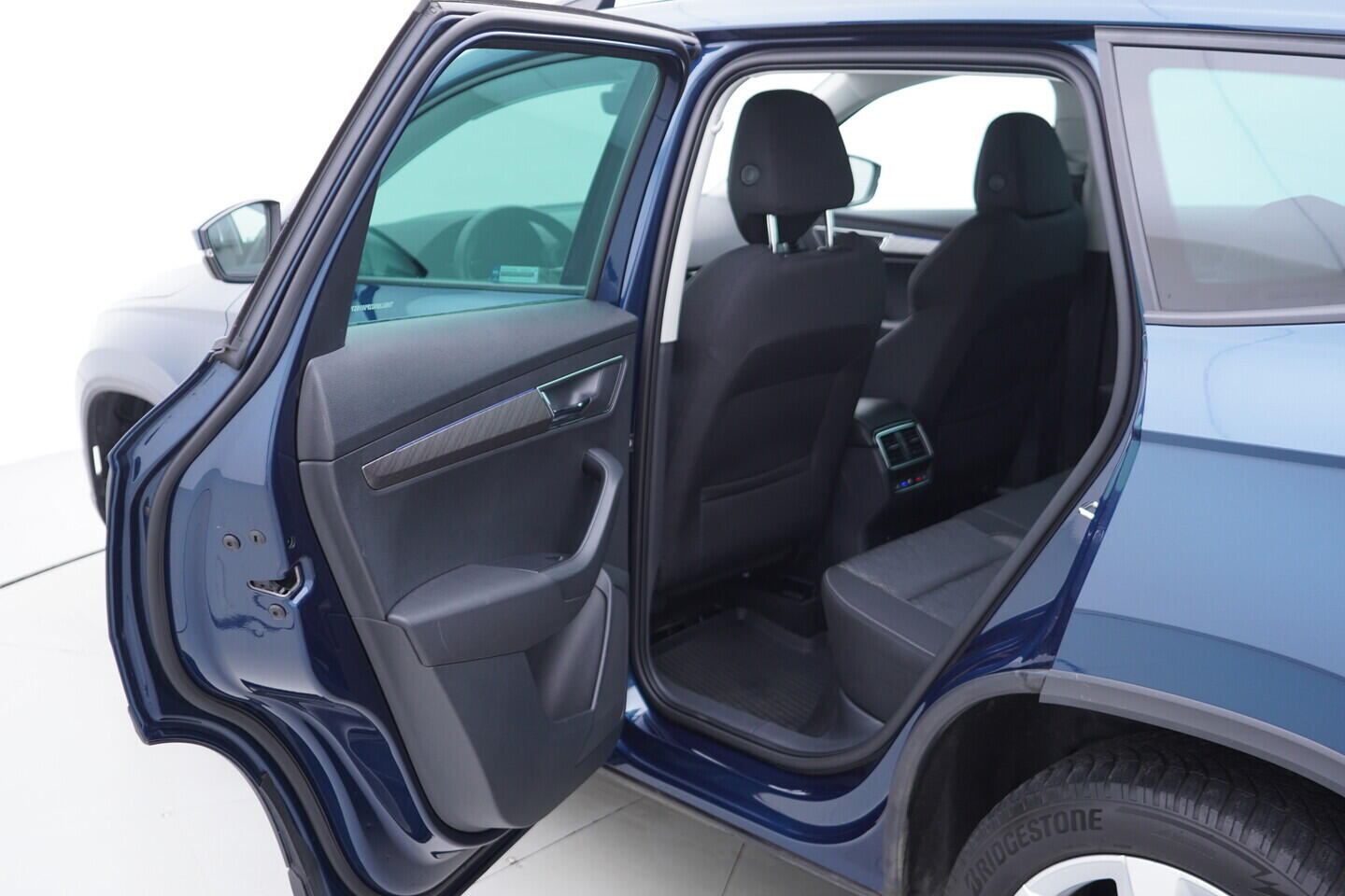 OV190V10908_35.webp_KAROQ Style 2.0 TDI 110 kW automat, DPH