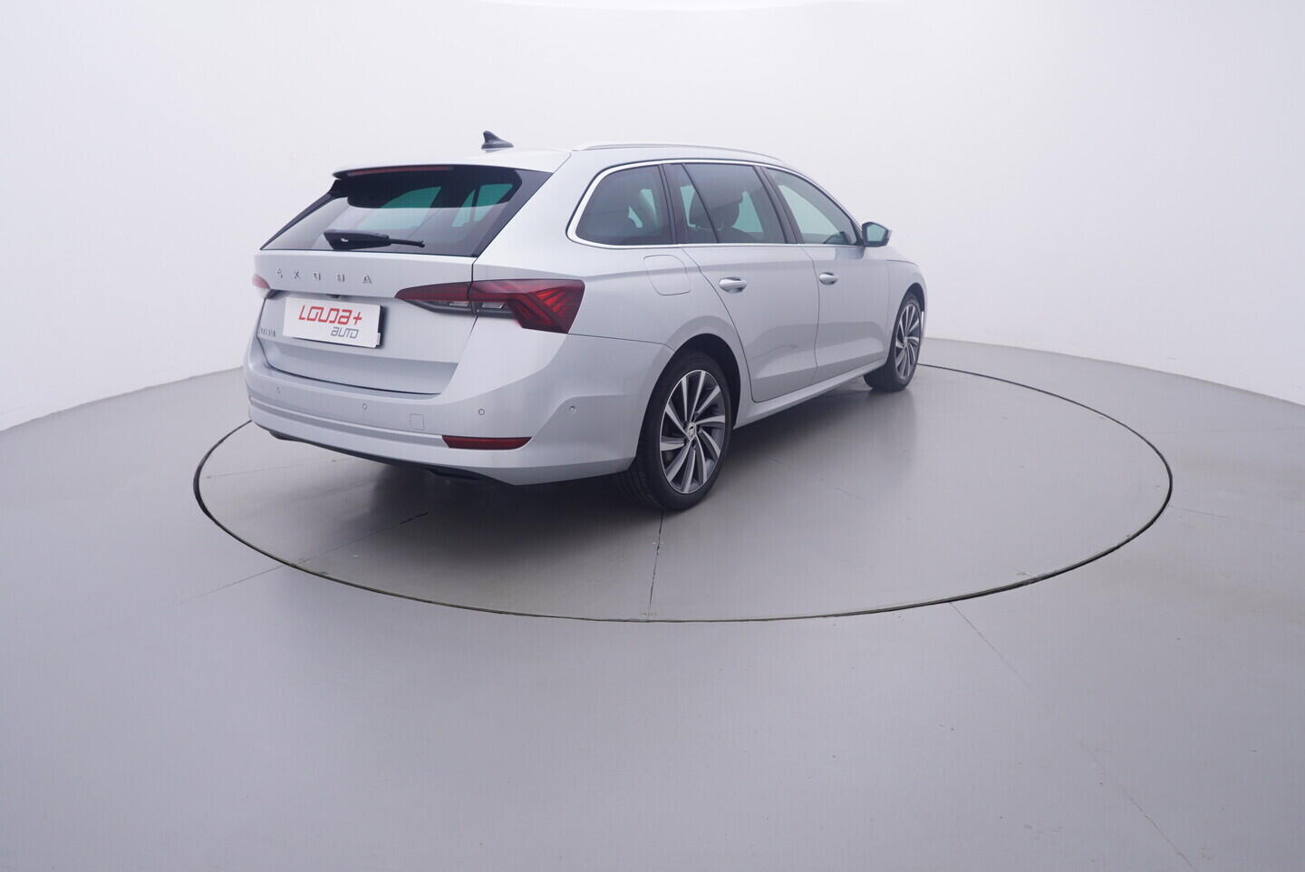 OV190V10910_14.webp_OCTAVIA Style Plus 1.5 TSI 110 kW manuál