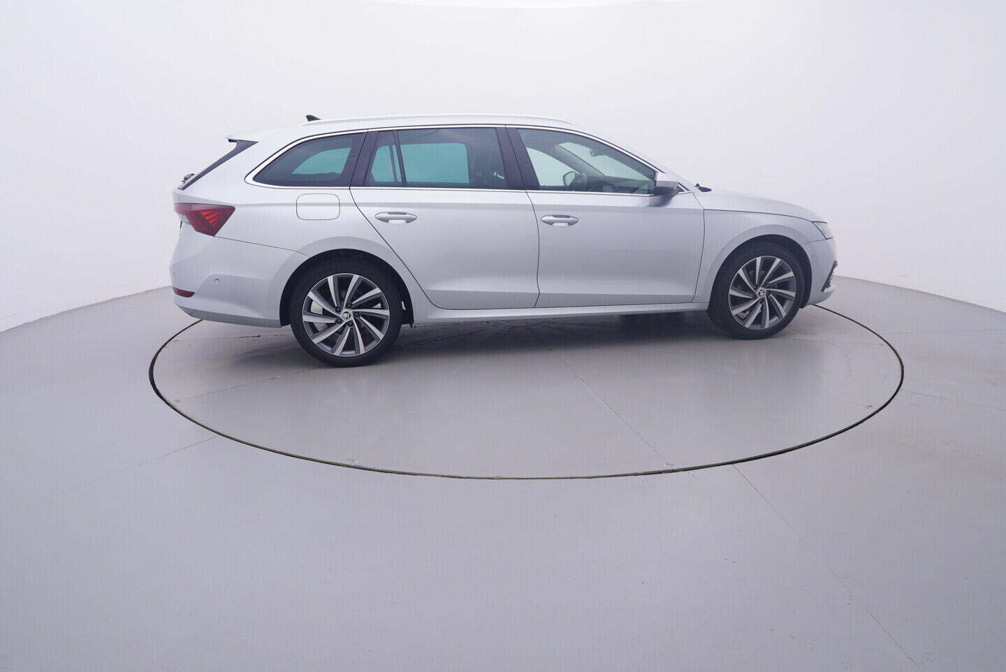 OV190V10910_15.webp_OCTAVIA Style Plus 1.5 TSI 110 kW manuál