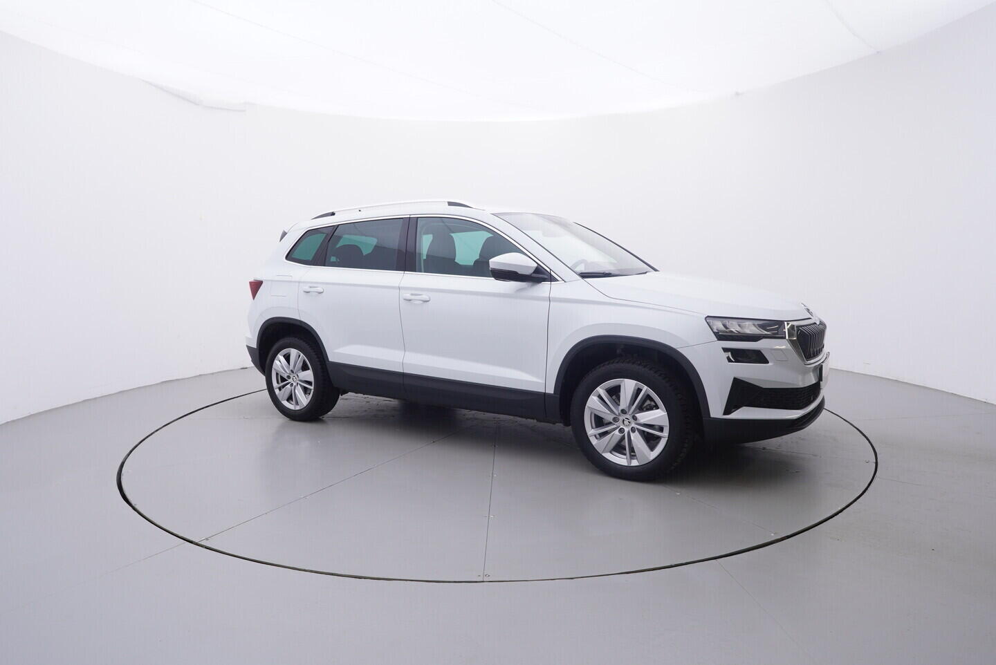 OV190V10913_16.webp_KAROQ Selection 1.5 TSI 110 kW automat, DPH