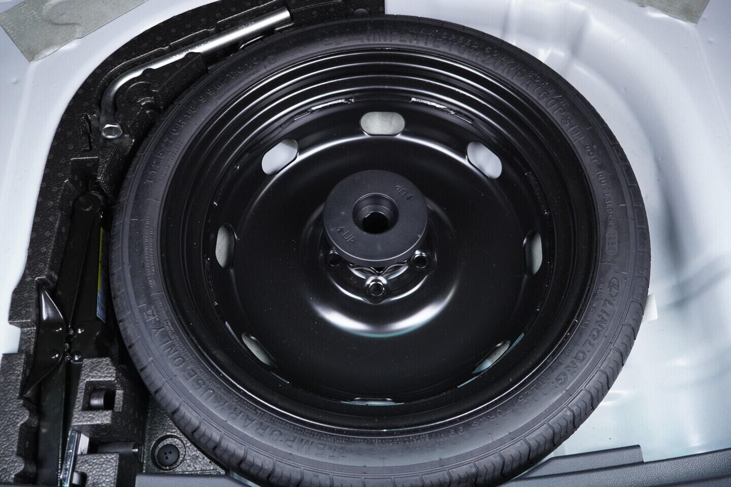 OV190V10914_41.webp_KAROQ Selection 1.5 TSI 110 kW automat, DPH