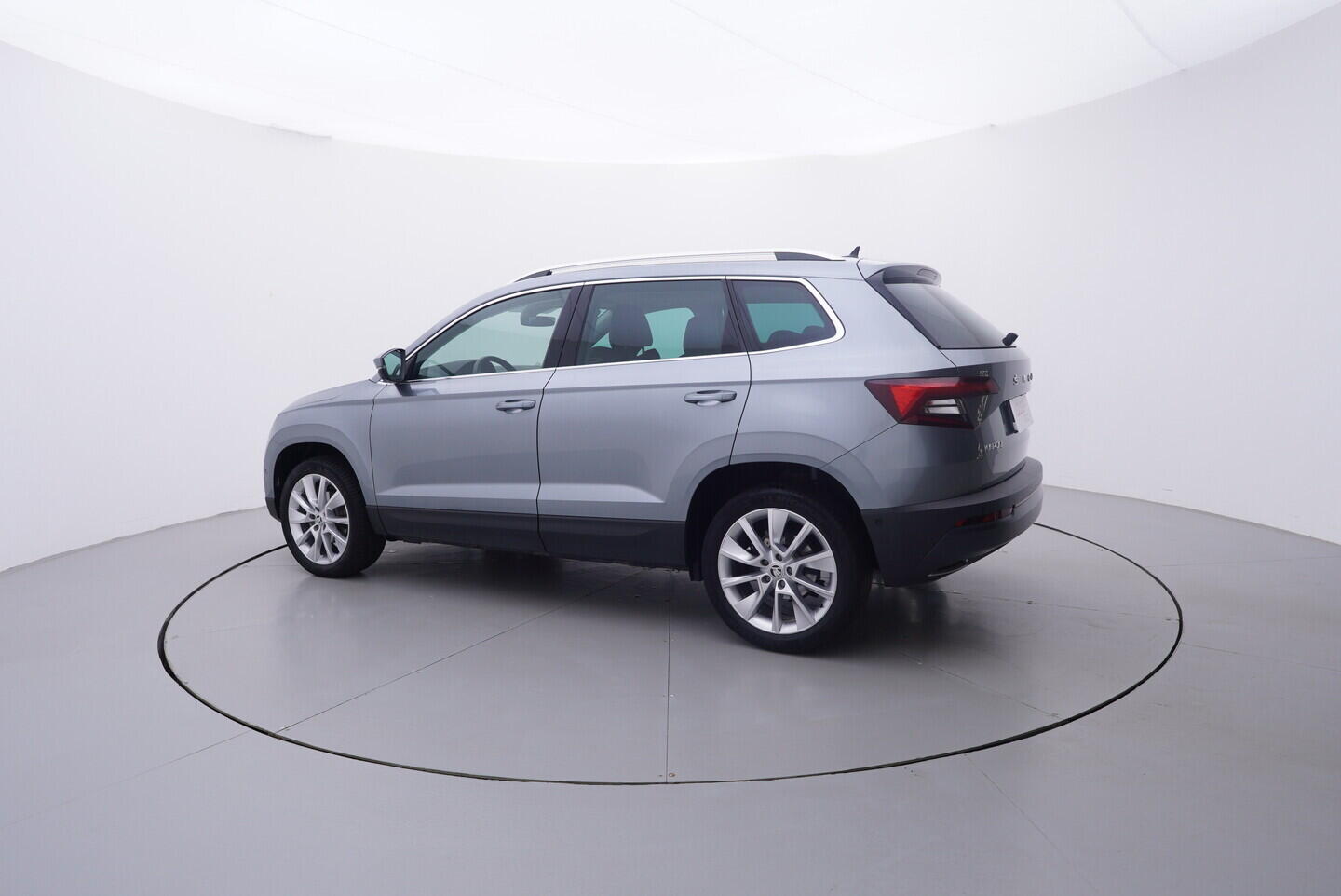 OV190V10917_12.webp_KAROQ Style 2.0 TDI 85 kW automat