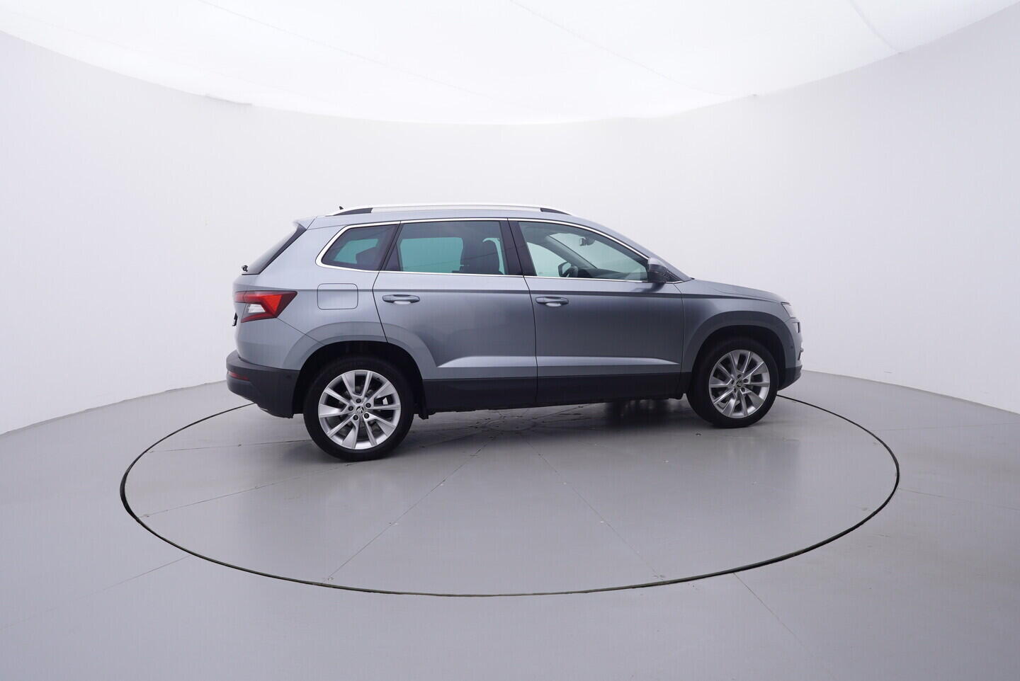 OV190V10917_15.webp_KAROQ Style 2.0 TDI 85 kW automat