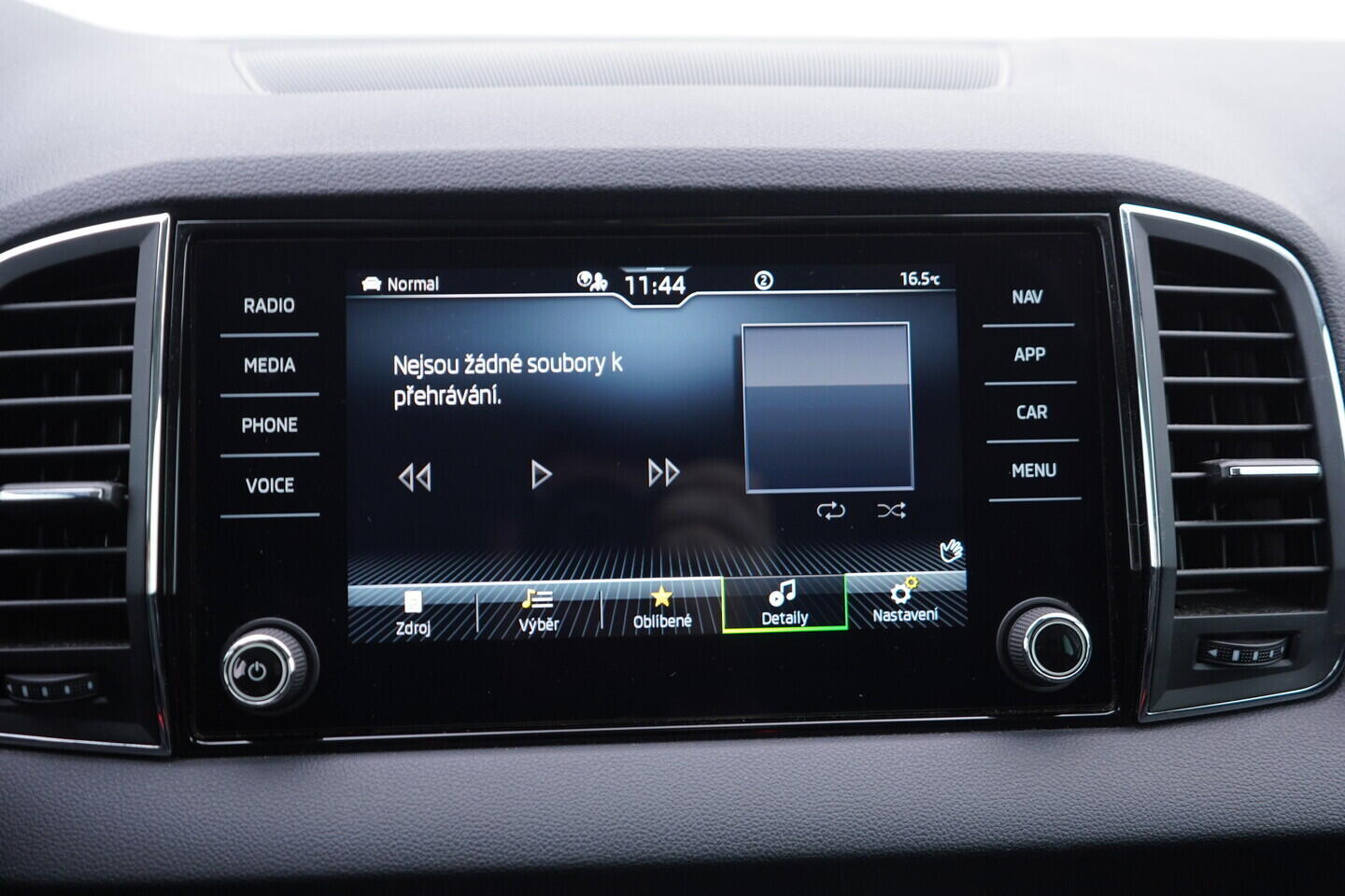 OV190V10917_30.webp_KAROQ Style 2.0 TDI 85 kW automat