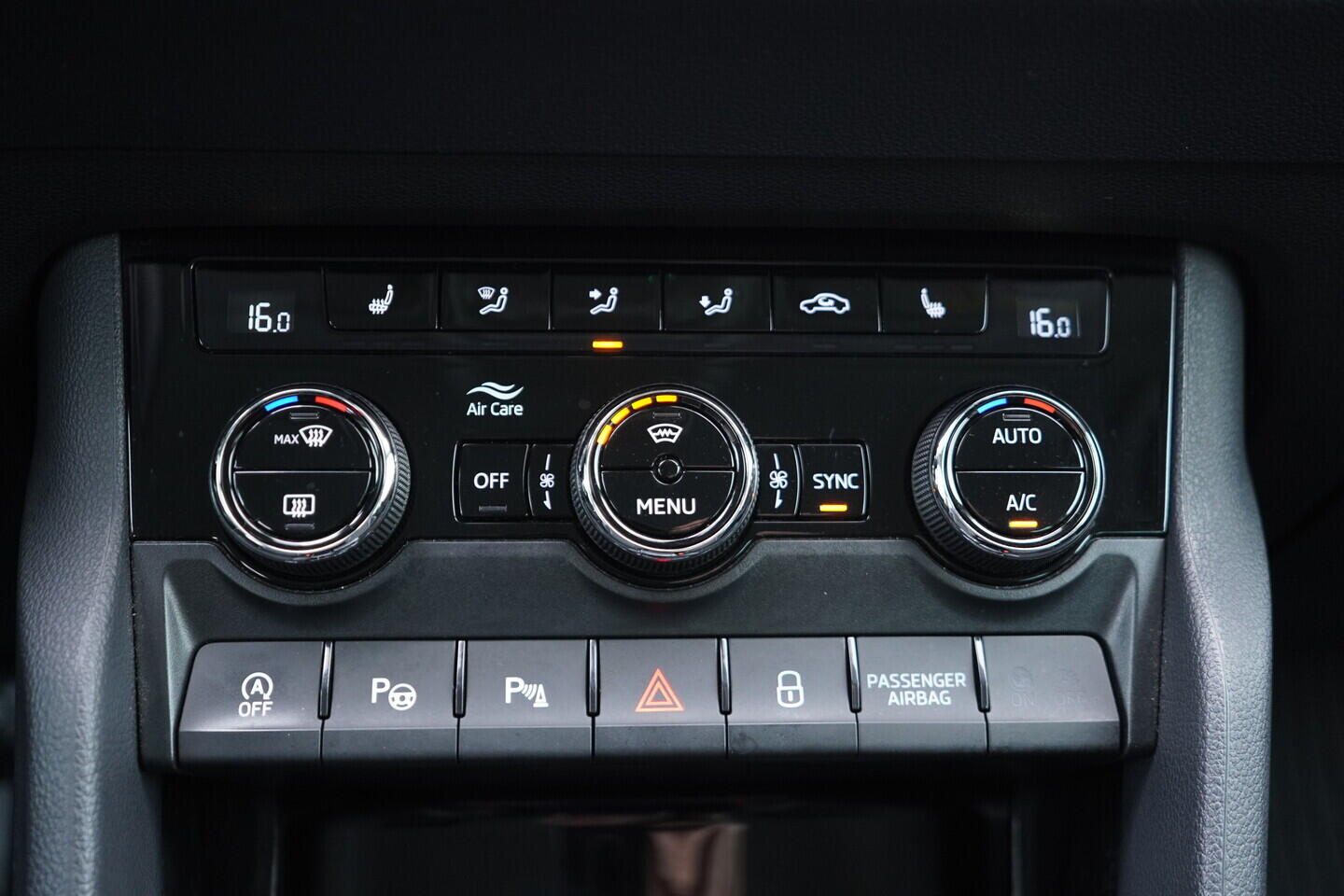 OV190V10917_33.webp_KAROQ Style 2.0 TDI 85 kW automat