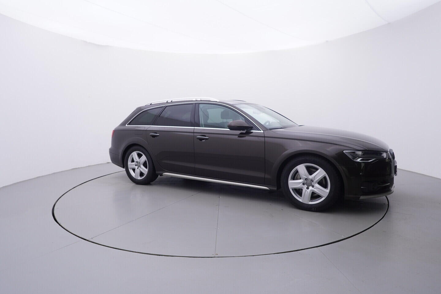 OV190V10919_16.webp_A6 ALLROAD QUATTRO S-Line 3.0 TDI 235 kW automat