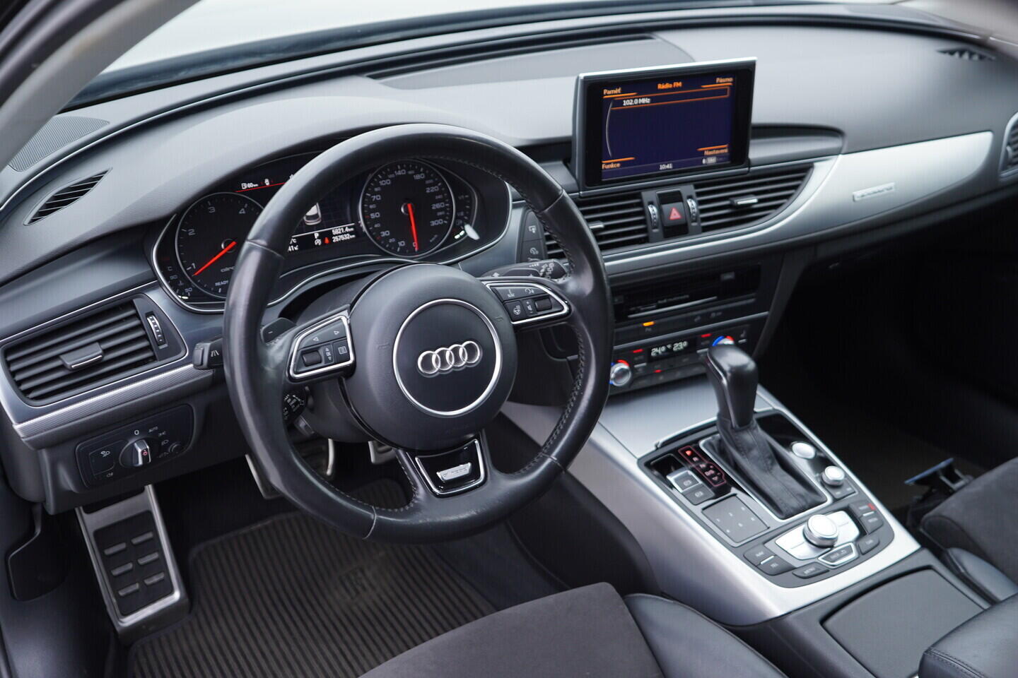 OV190V10919_22.webp_A6 ALLROAD QUATTRO S-Line 3.0 TDI 235 kW automat