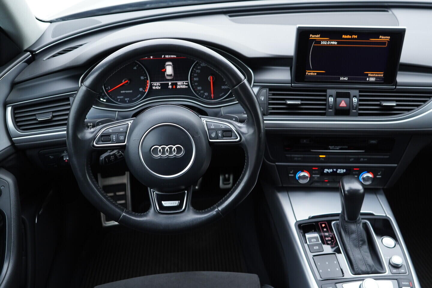 OV190V10919_29.webp_A6 ALLROAD QUATTRO S-Line 3.0 TDI 235 kW automat