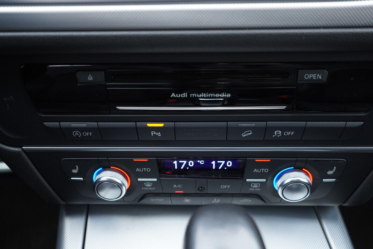 OV190V10919_35.webp_A6 ALLROAD QUATTRO S-Line 3.0 TDI 235 kW automat