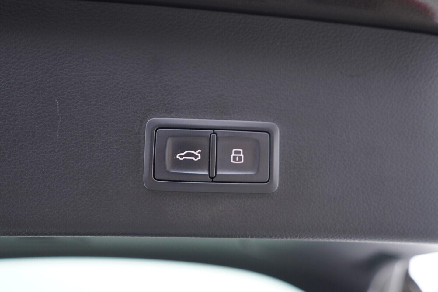 OV190V10919_41.webp_A6 ALLROAD QUATTRO S-Line 3.0 TDI 235 kW automat