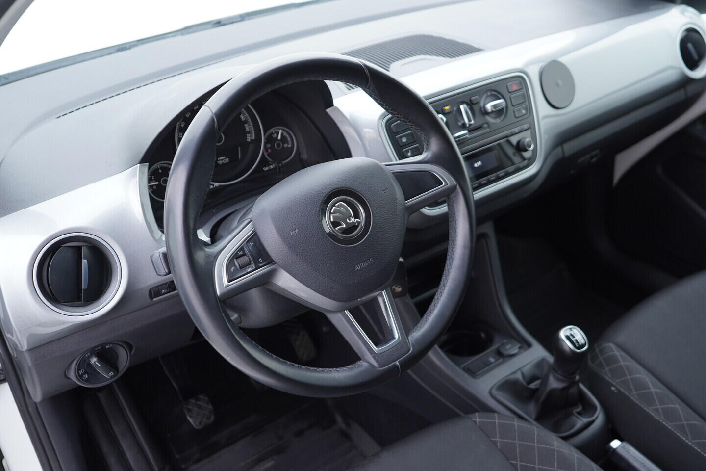 OV190V10922_21.webp_CITIGO Style Fresh 1.0 MPI 44 kW manuál