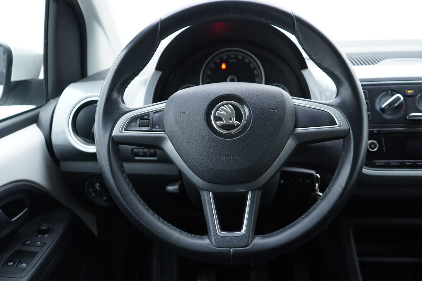 OV190V10922_27.webp_CITIGO Style Fresh 1.0 MPI 44 kW manuál