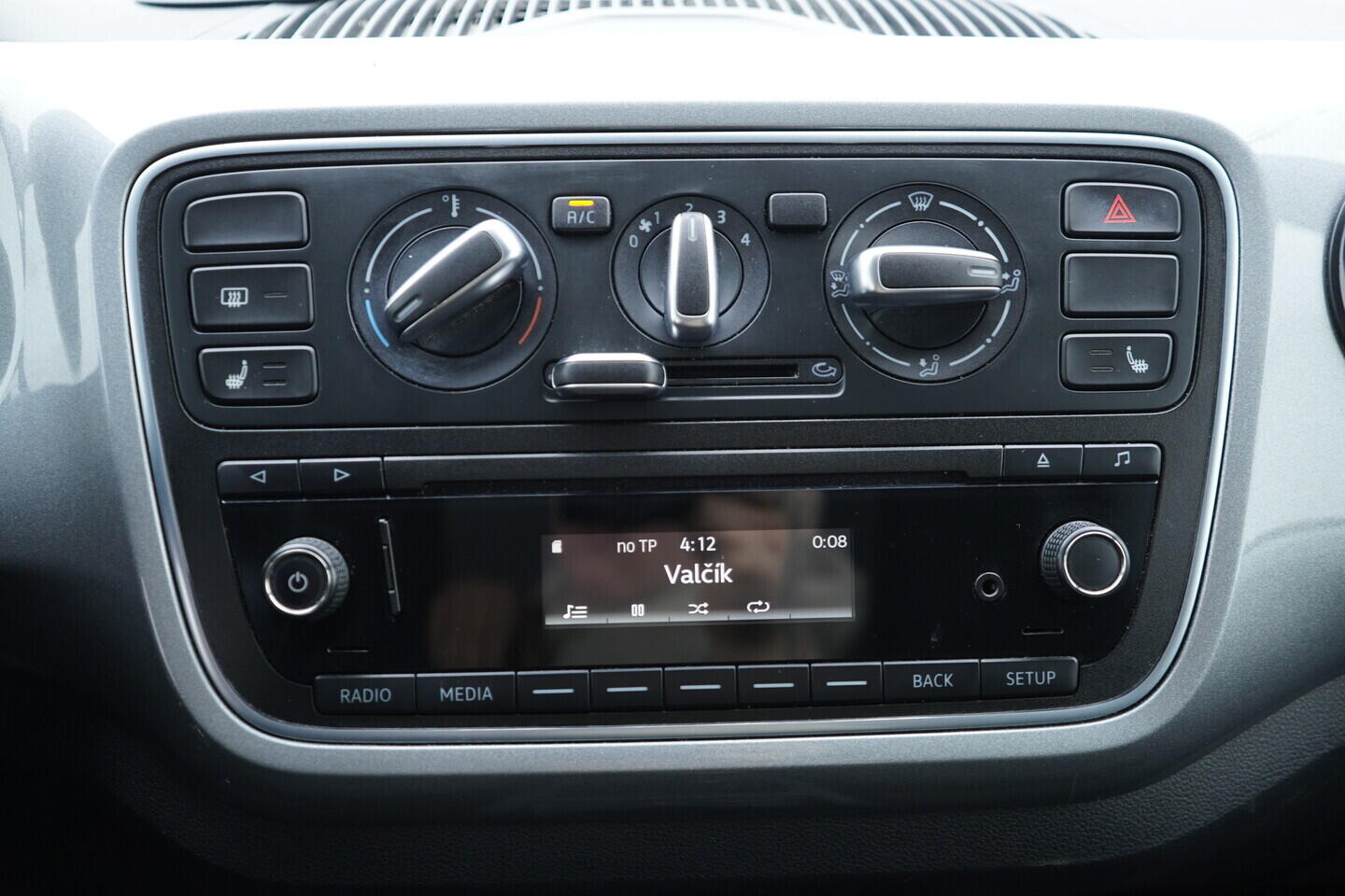 OV190V10922_28.webp_CITIGO Style Fresh 1.0 MPI 44 kW manuál