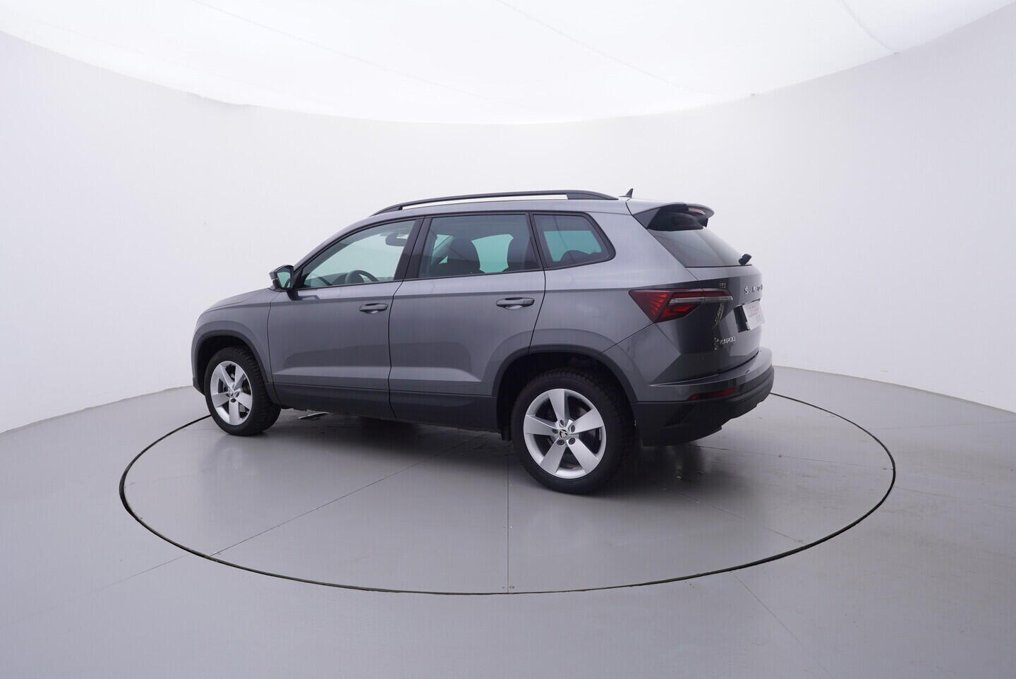 OV190V10923_12.webp_KAROQ Style 1.5 TSI 110 kW manuál