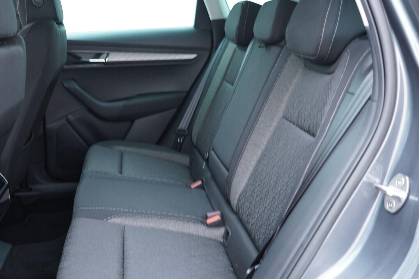 OV190V10923_37.webp_KAROQ Style 1.5 TSI 110 kW manuál