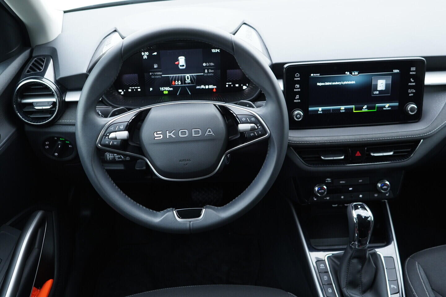 OV190V10924_27.webp_FABIA Top Selection 1.0 TSI 85 kW automat, DPH