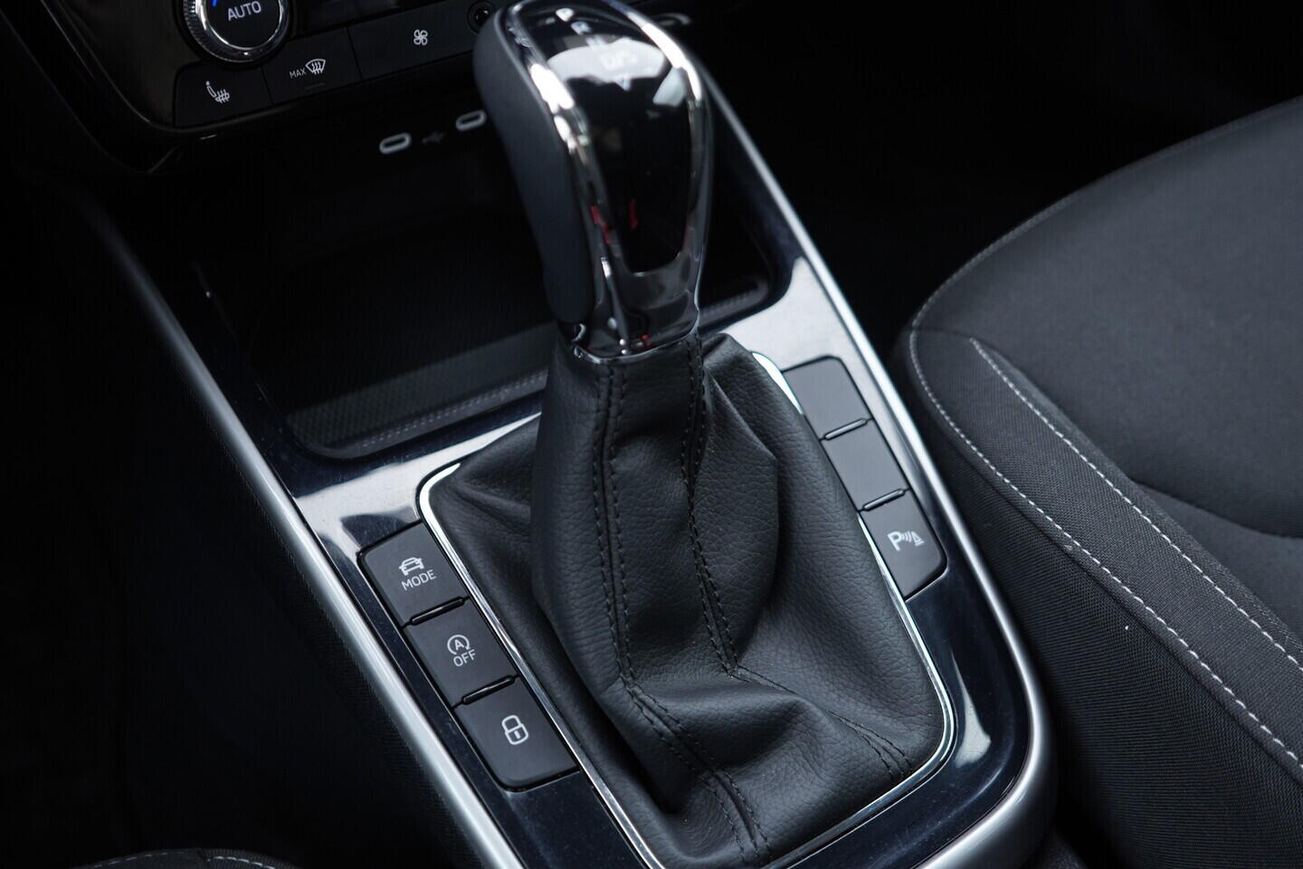 OV190V10924_35.webp_FABIA Top Selection 1.0 TSI 85 kW automat, DPH