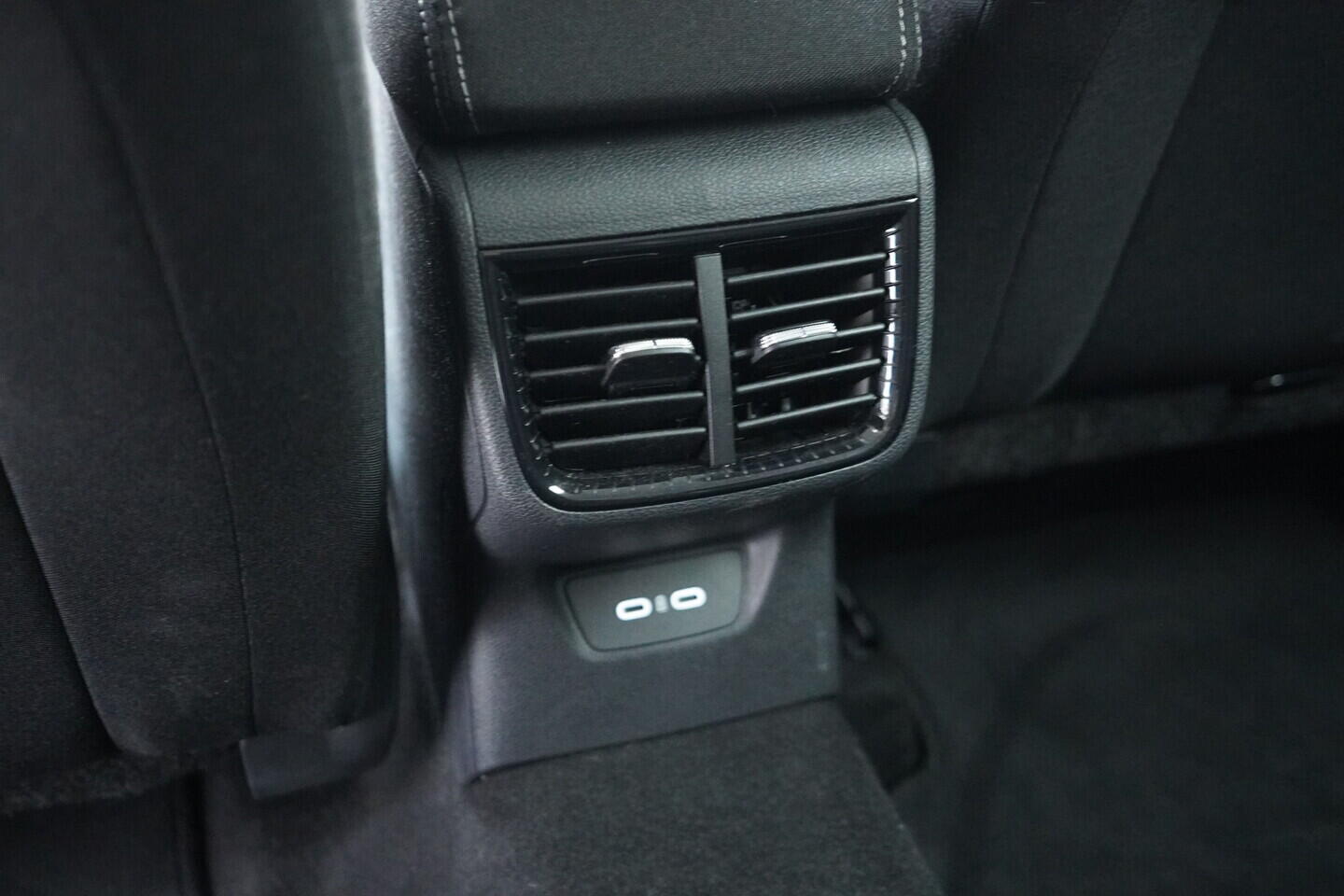 OV190V10924_38.webp_FABIA Top Selection 1.0 TSI 85 kW automat, DPH