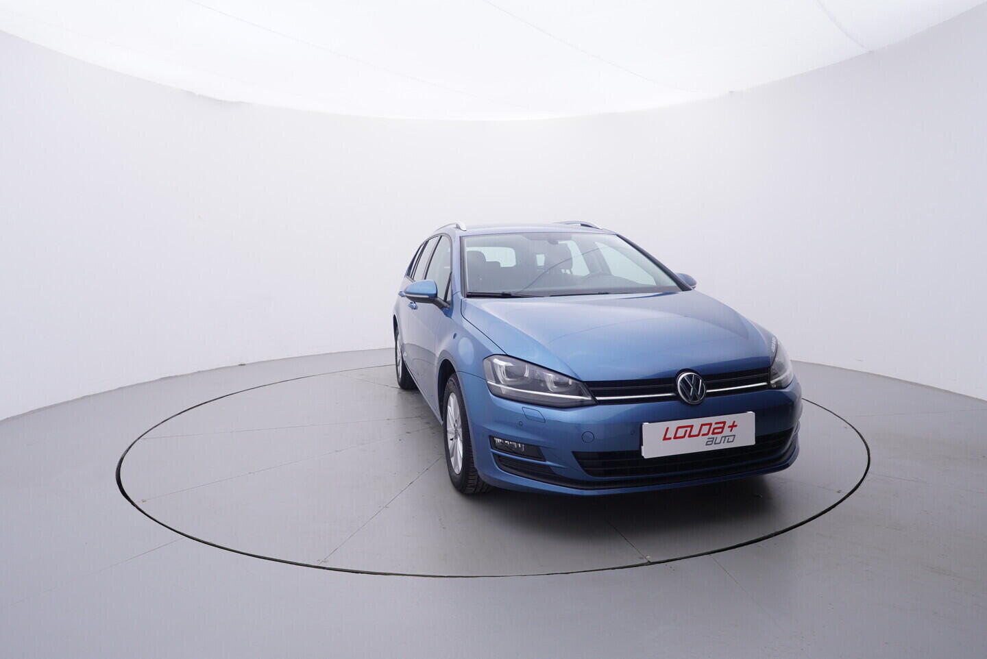 OV190V10925_17.webp_GOLF  1.6 TDI 77 kW manuál