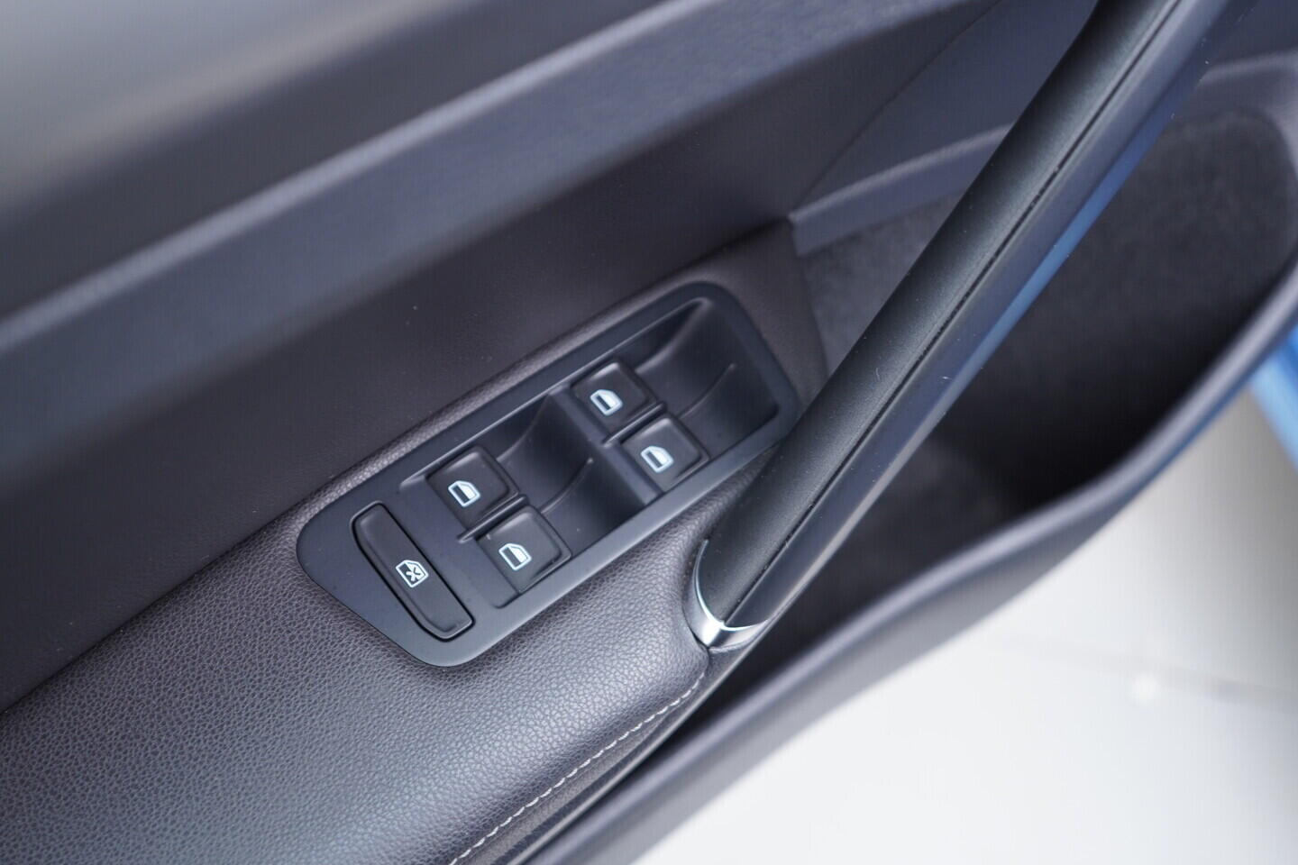 OV190V10925_20.webp_GOLF  1.6 TDI 77 kW manuál