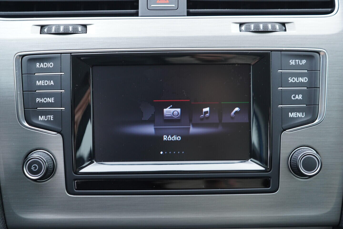 OV190V10925_30.webp_GOLF  1.6 TDI 77 kW manuál