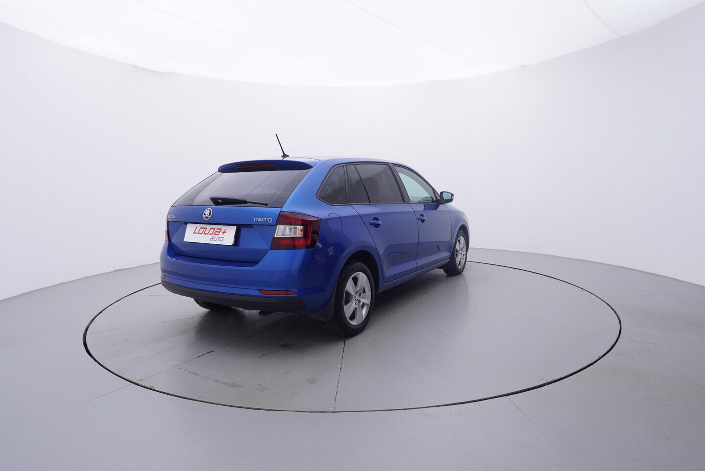 OV190V10926_14.webp_RAPID Ambition Fresh 1.0 TSI 81 kW manuál