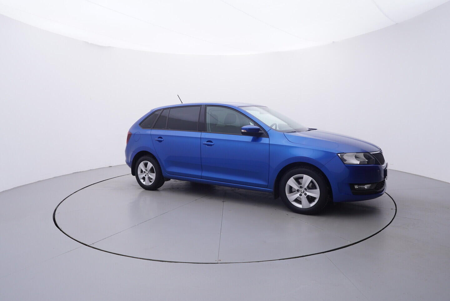 OV190V10926_16.webp_RAPID Ambition Fresh 1.0 TSI 81 kW manuál