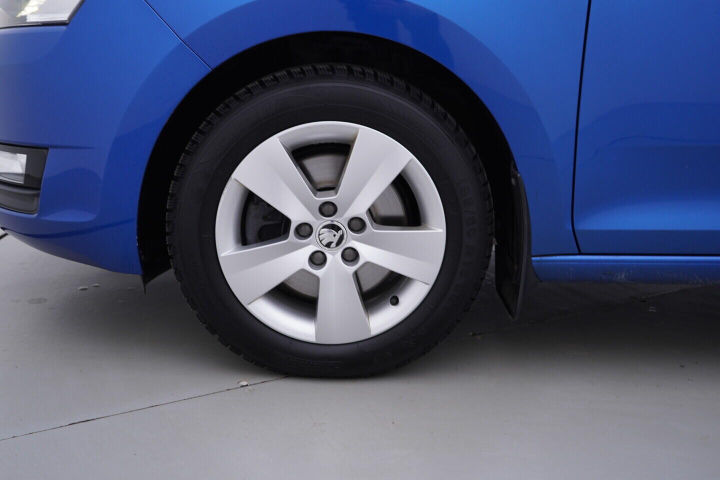 OV190V10926_38.webp_RAPID Ambition Fresh 1.0 TSI 81 kW manuál