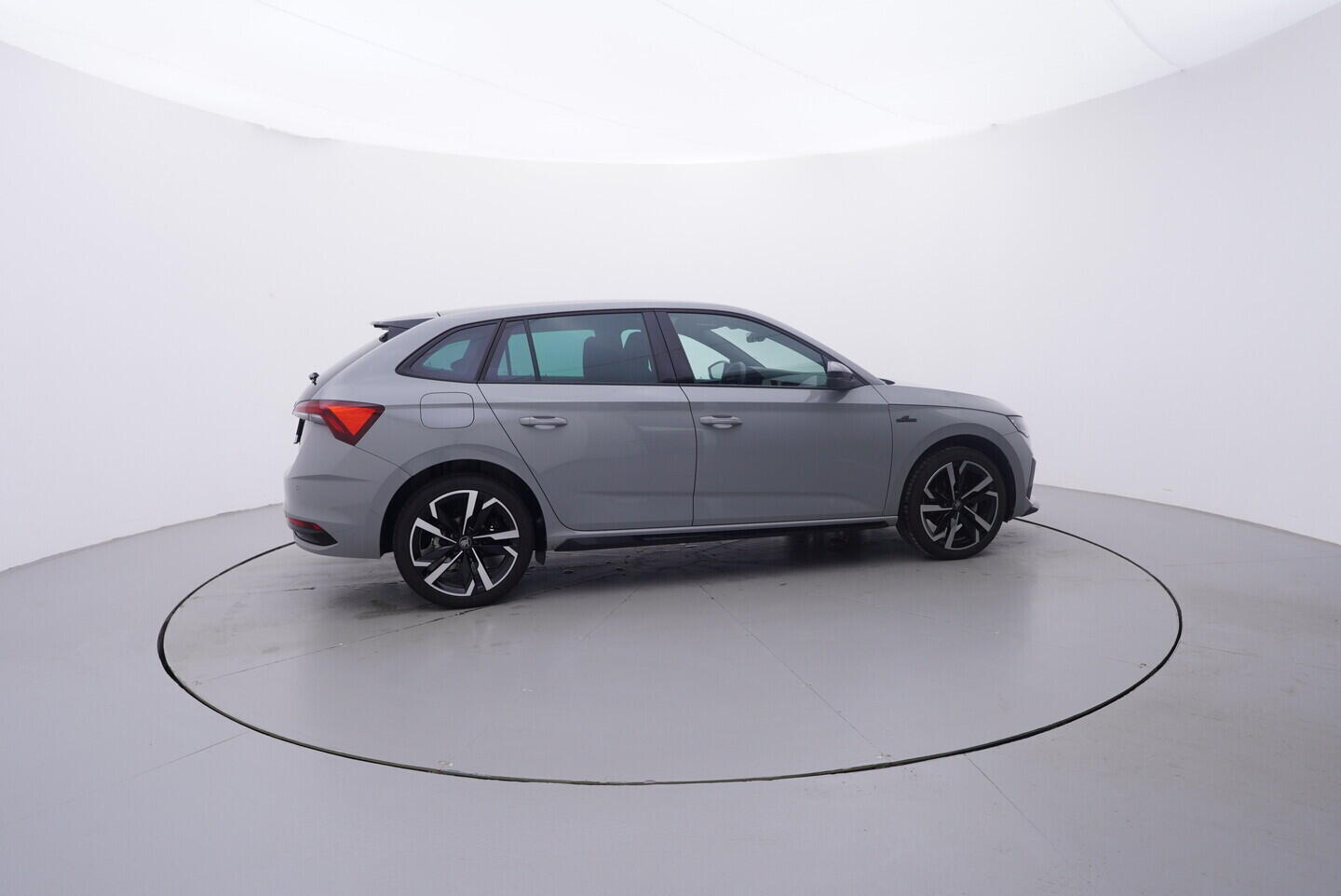 OV190V10927_11.webp_SCALA Monte Carlo 1.0 TSI 85 kW manuál, DPH