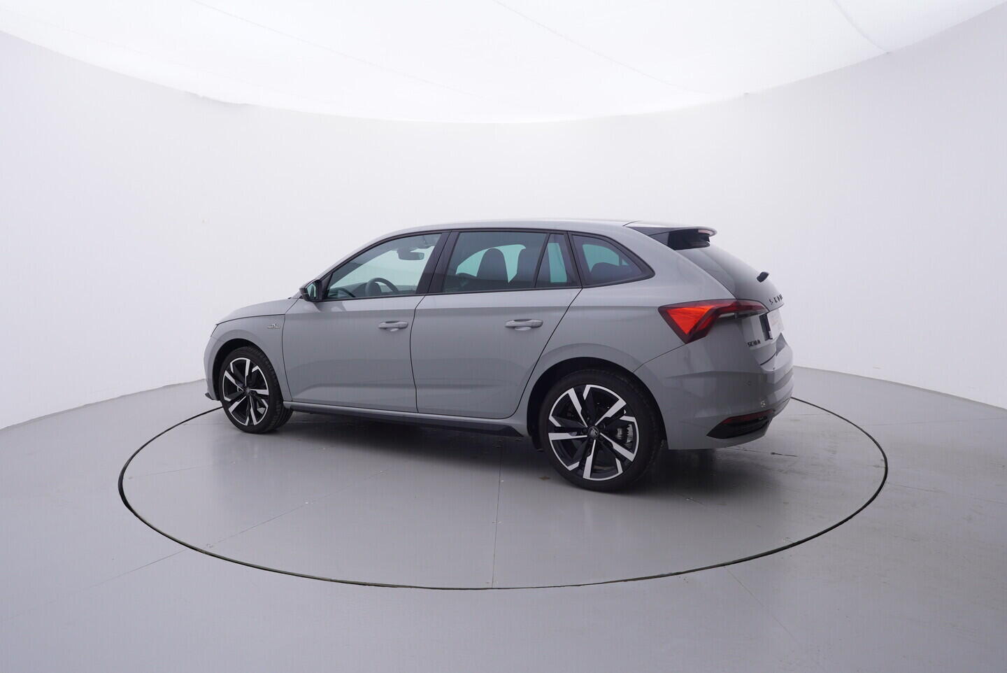 OV190V10927_16.webp_SCALA Monte Carlo 1.0 TSI 85 kW manuál, DPH