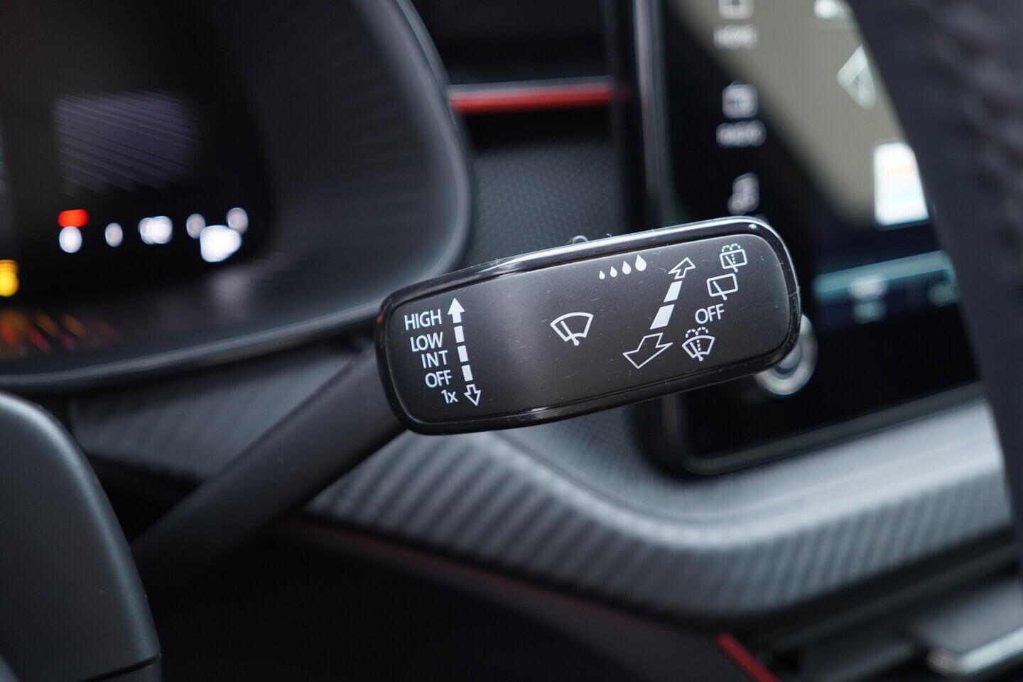 OV190V10927_24.webp_SCALA Monte Carlo 1.0 TSI 85 kW manuál, DPH