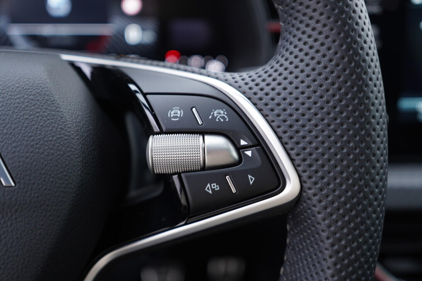 OV190V10927_26.webp_SCALA Monte Carlo 1.0 TSI 85 kW manuál, DPH