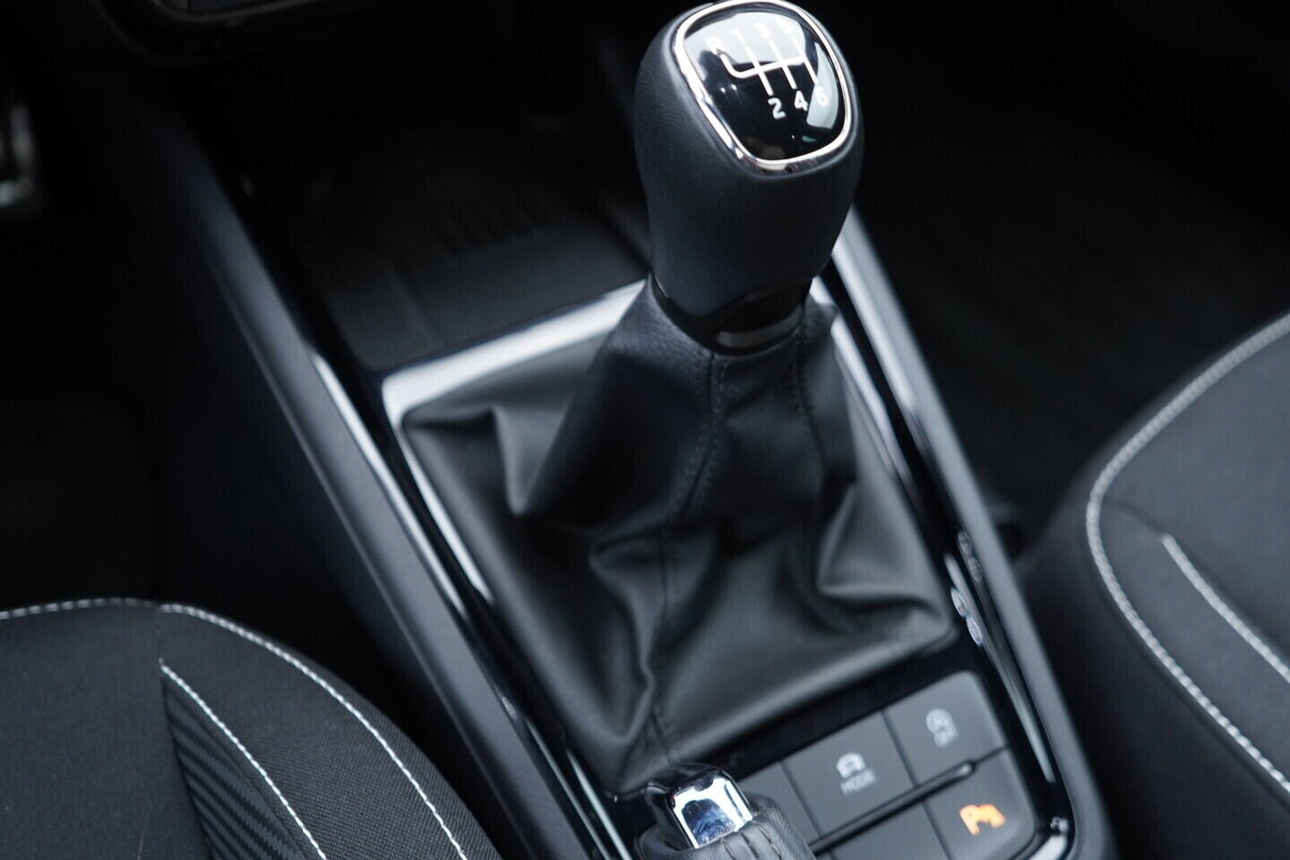 OV190V10927_34.webp_SCALA Monte Carlo 1.0 TSI 85 kW manuál, DPH