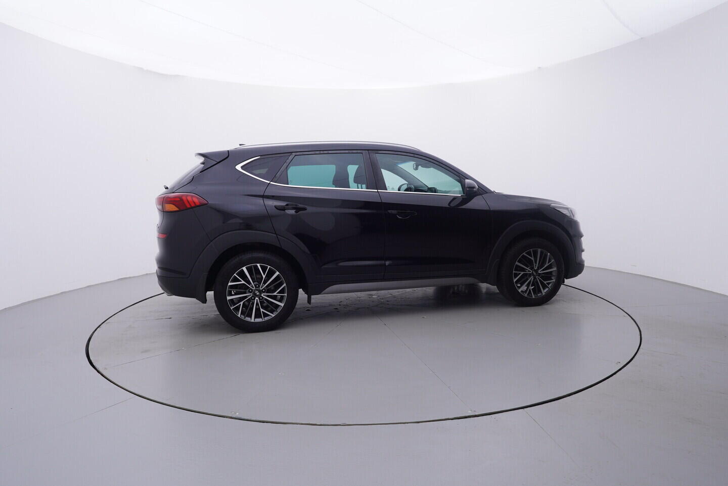 OV190V10928_15.webp_TUCSON  1.6  _ kW manuál