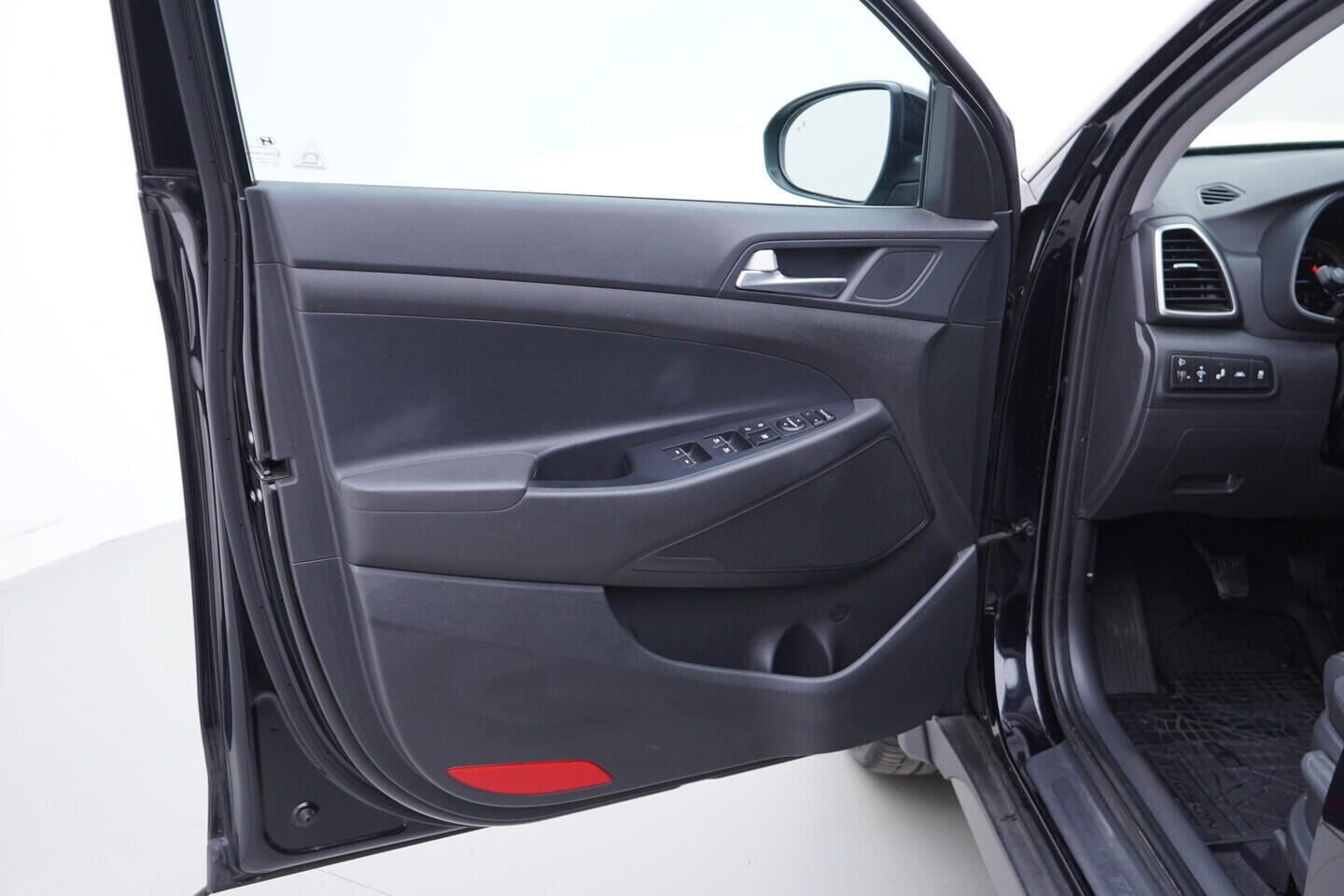 OV190V10928_19.webp_TUCSON  1.6  _ kW manuál