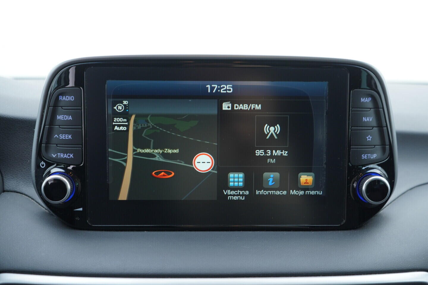 OV190V10928_30.webp_TUCSON  1.6  _ kW manuál