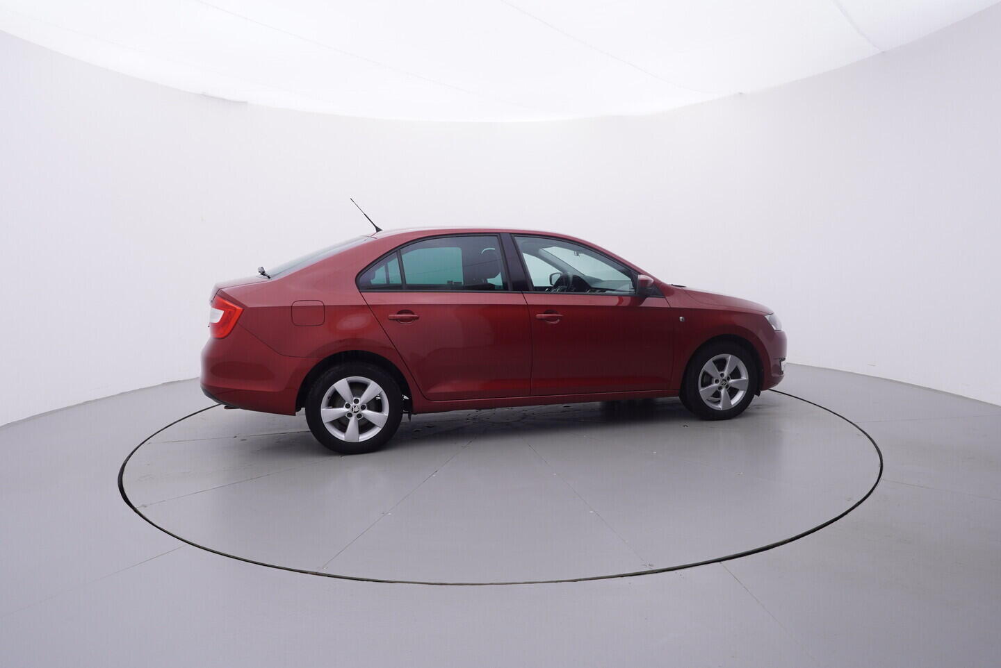 OV190V10931_15.webp_RAPID Ambition 1.2 TSI 63 kW manuál