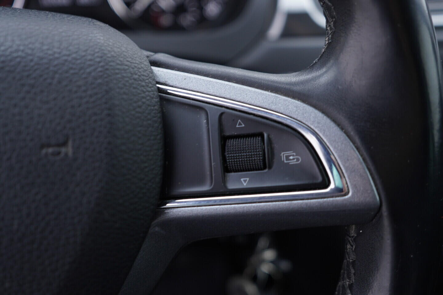 OV190V10931_26.webp_RAPID Ambition 1.2 TSI 63 kW manuál