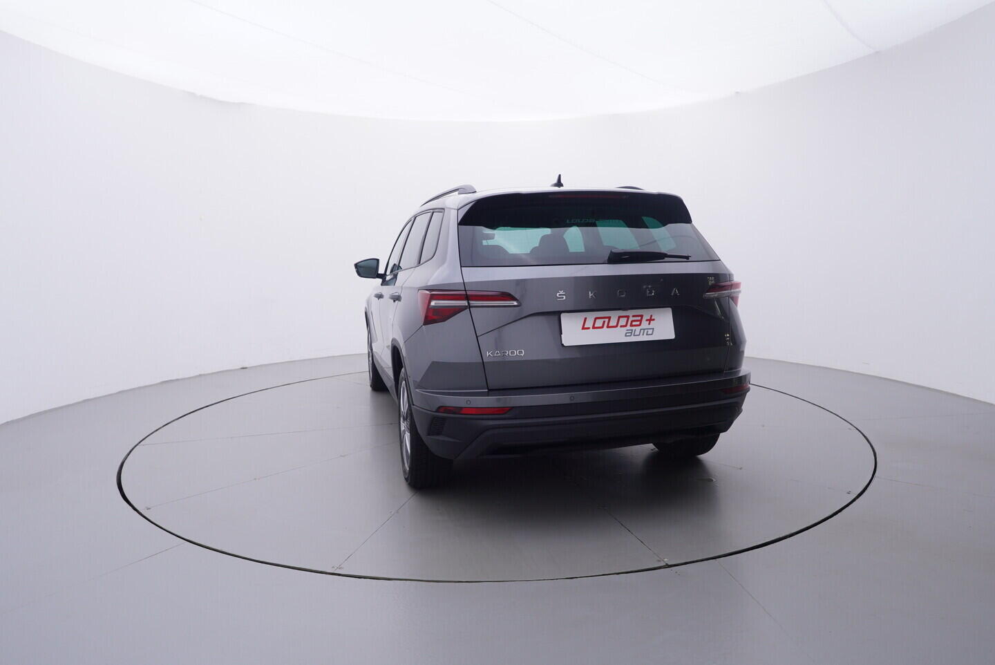 OV190V10932_13.webp_KAROQ Style 1.0 TSI 81 kW manuál