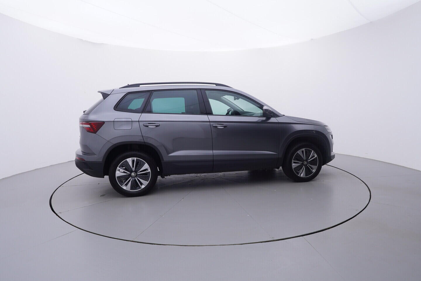 OV190V10932_15.webp_KAROQ Style 1.0 TSI 81 kW manuál